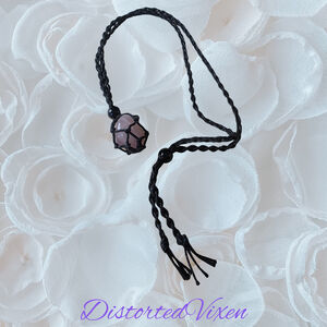 Rose Quartz Macramé Necklace – Adjustable Crystal Pendant, Witchy Handmade Jewel